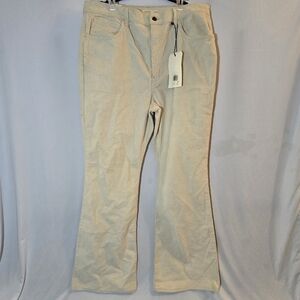NWT Levi's Cream Corduroy 70s High Rise Flare Pant Boho Bell Bottom Hippie 34x34